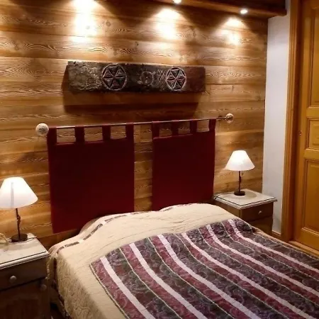 Spacieux Duplex Meribel Mottaret Avec Parking Et Balcons Ouest Апартаменты *